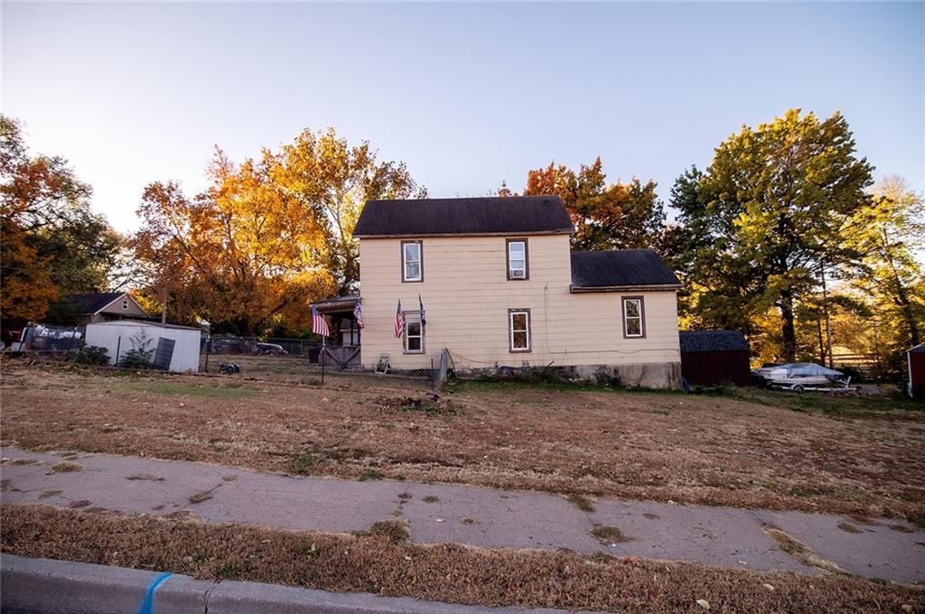 929 N 7th Street