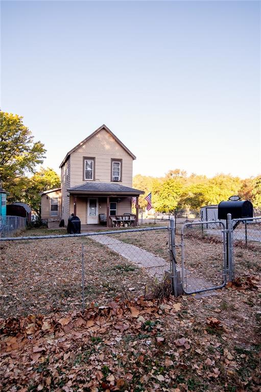 929 N 7th Street