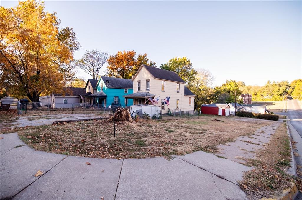929 N 7th Street