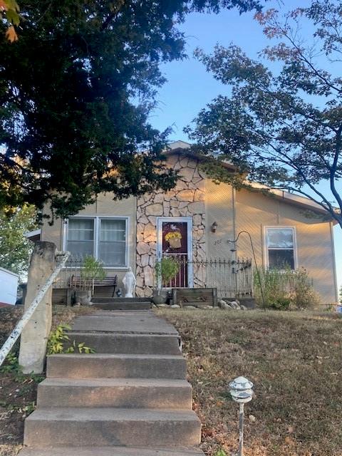 307 Riley Street