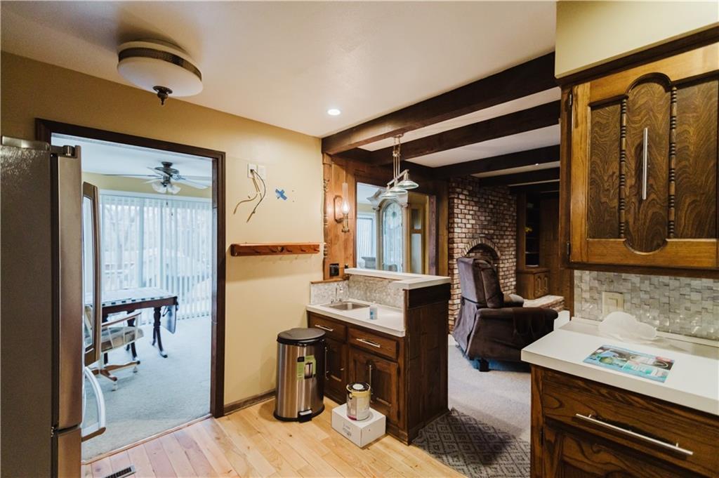 1710 Country Lane