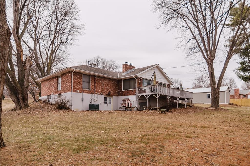 1710 Country Lane