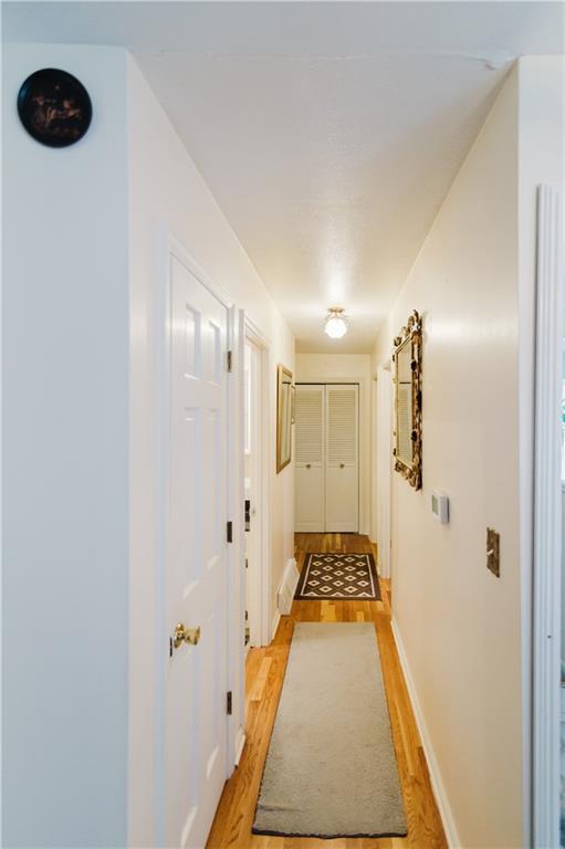 1710 Country Lane