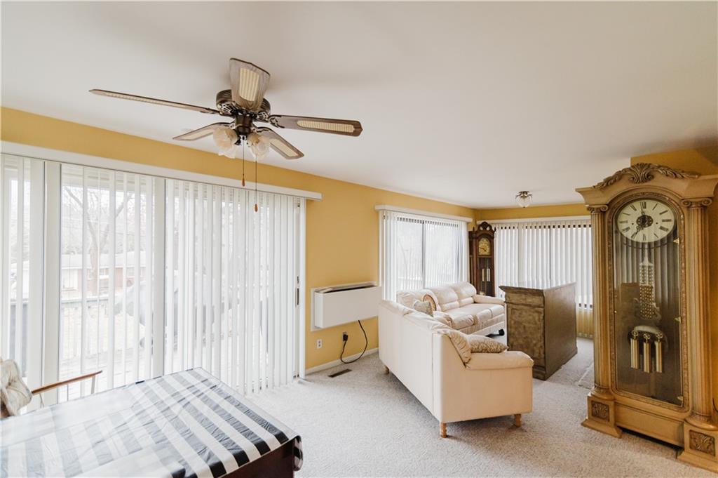 1710 Country Lane