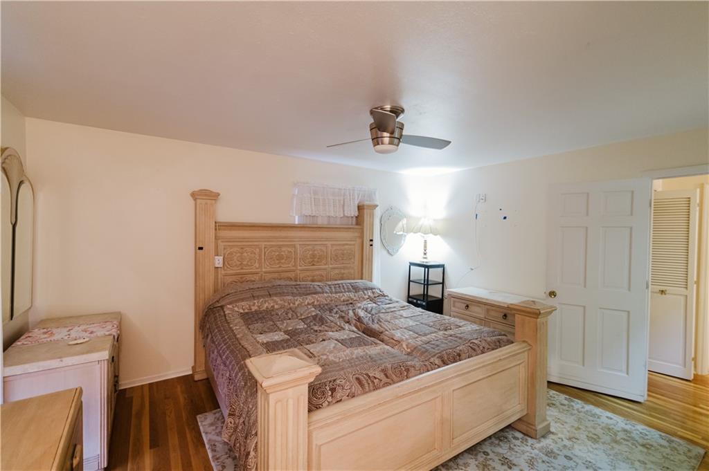 1710 Country Lane