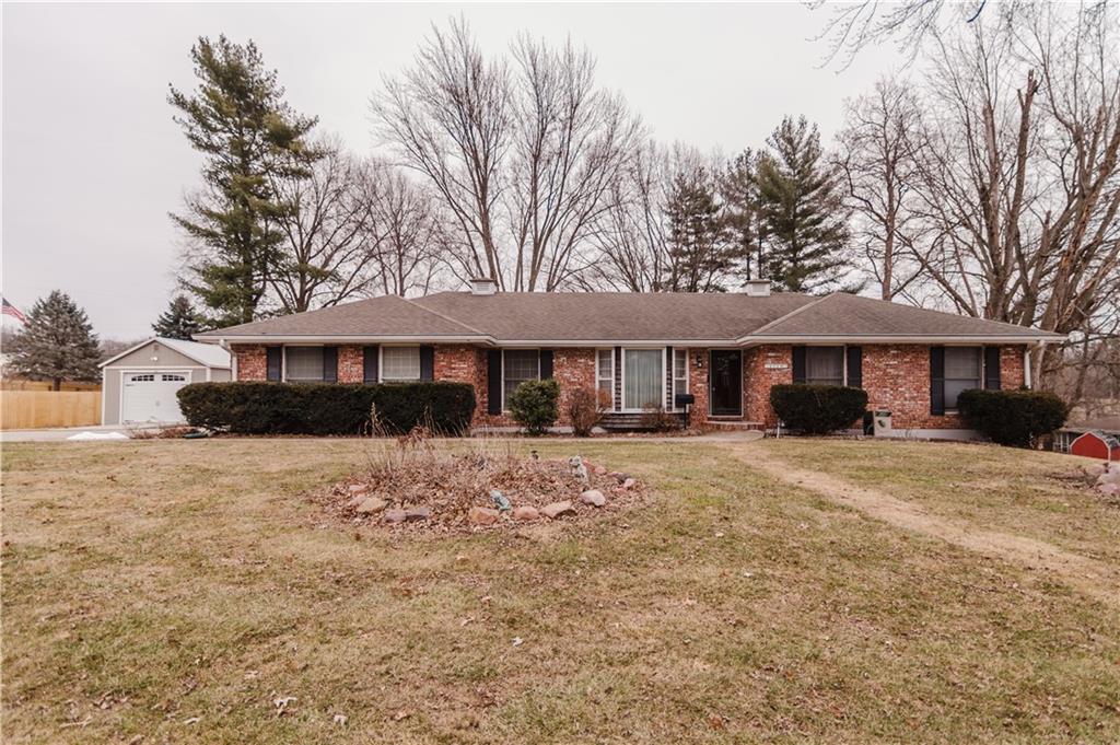 1710 Country Lane