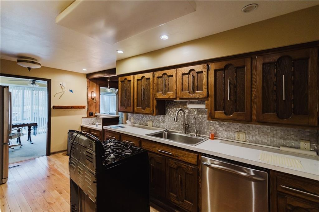1710 Country Lane