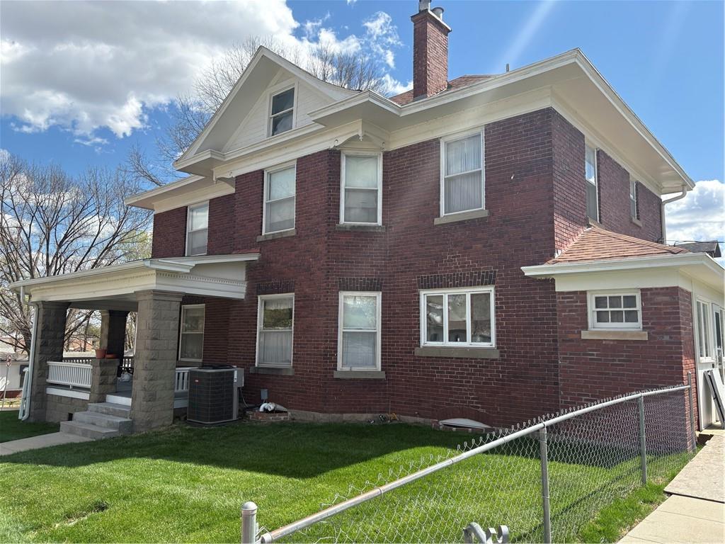 929 N 4th Street