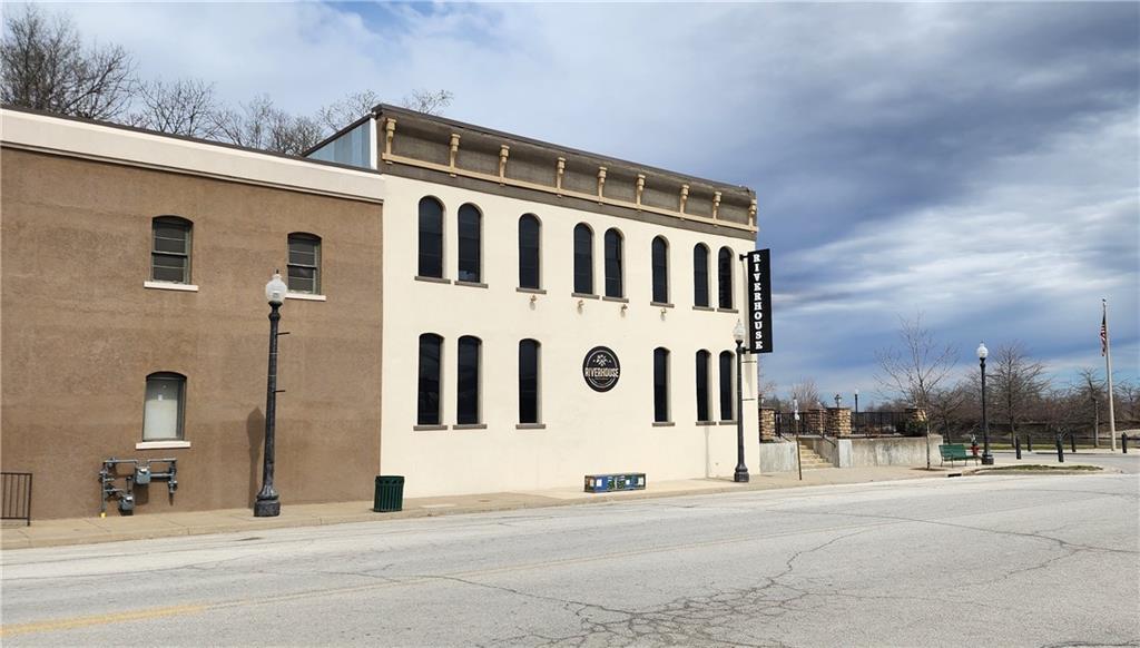 101 Commercial Street
