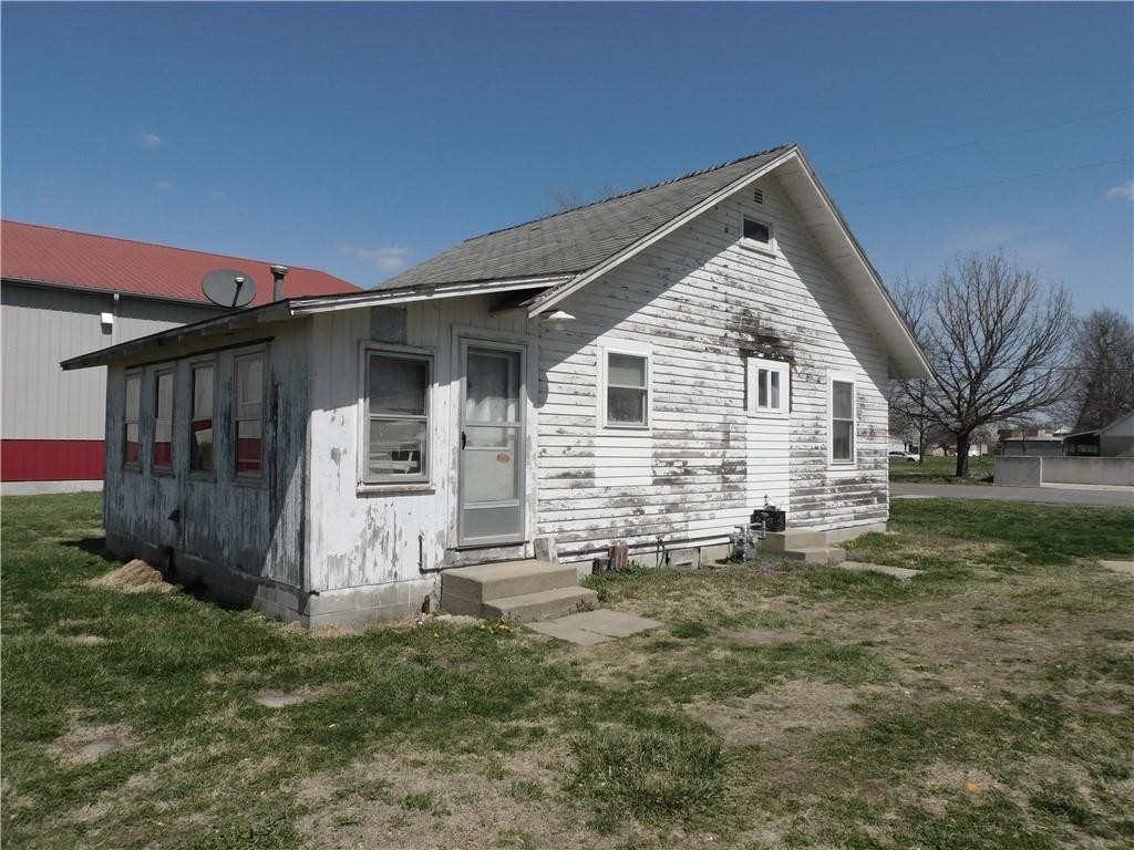 411 John Street