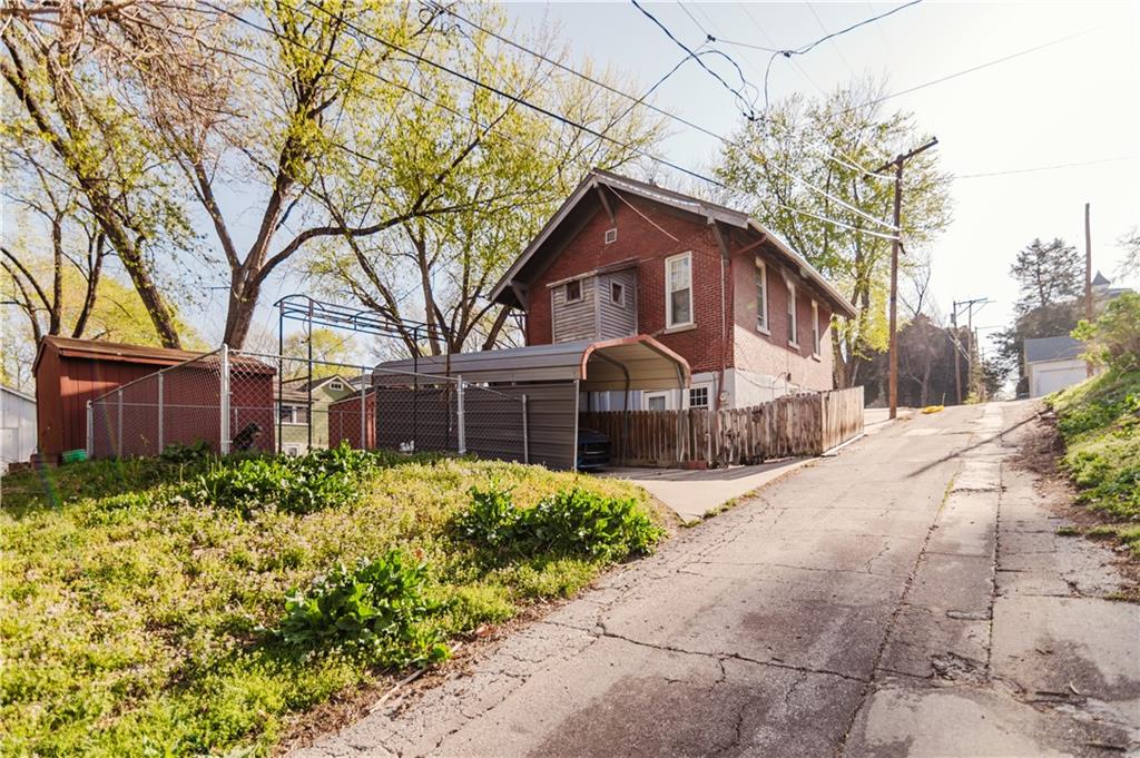 811 N 6th Street