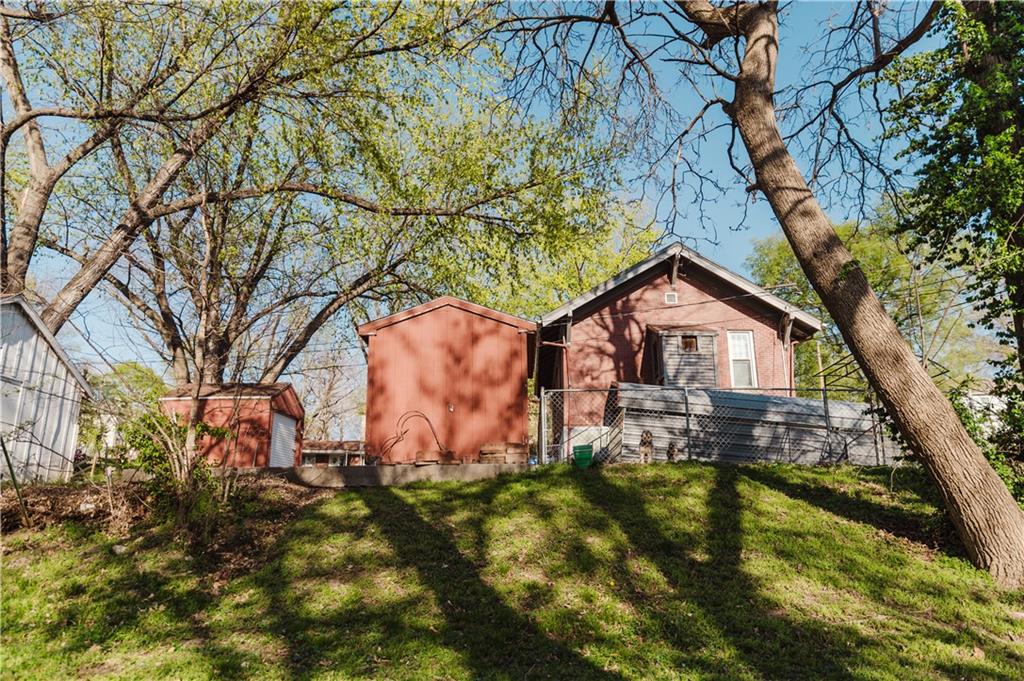811 N 6th Street