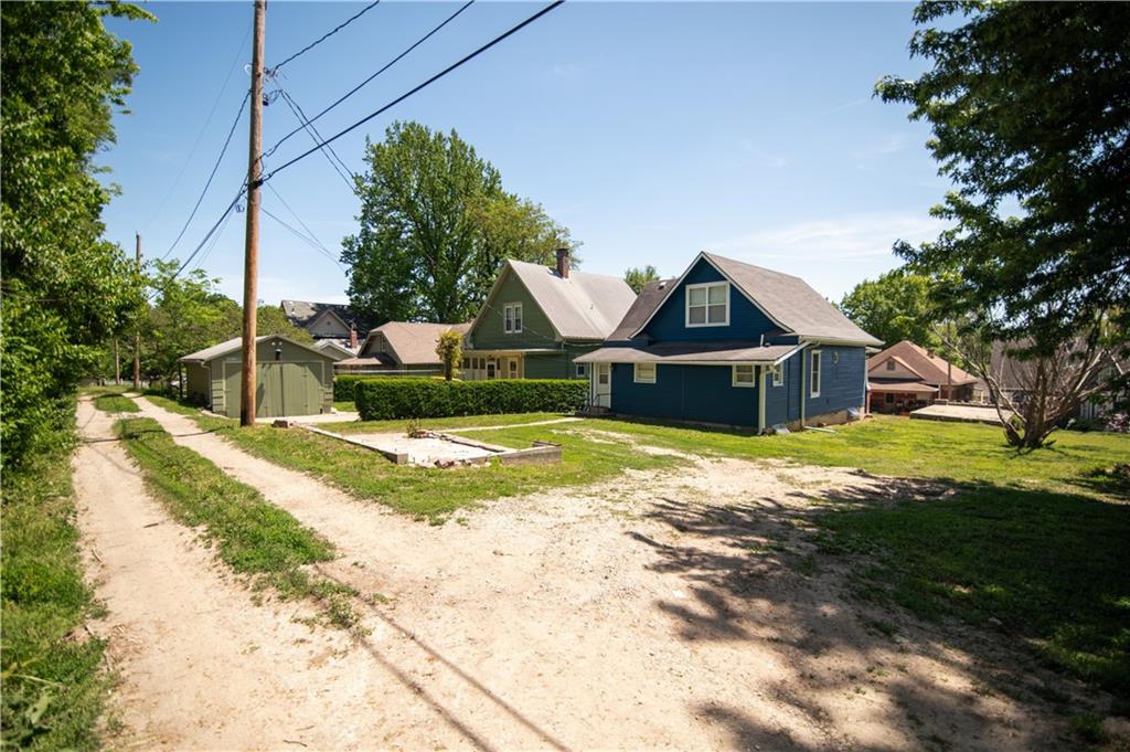 1021 Roosevelt Avenue