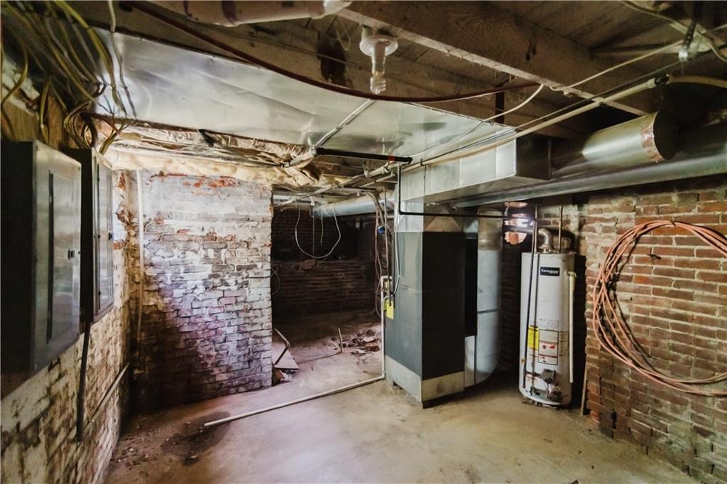 1021 Roosevelt Avenue