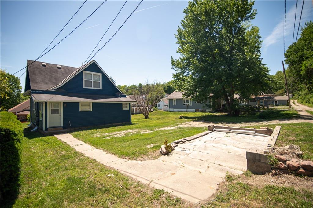 1021 Roosevelt Avenue