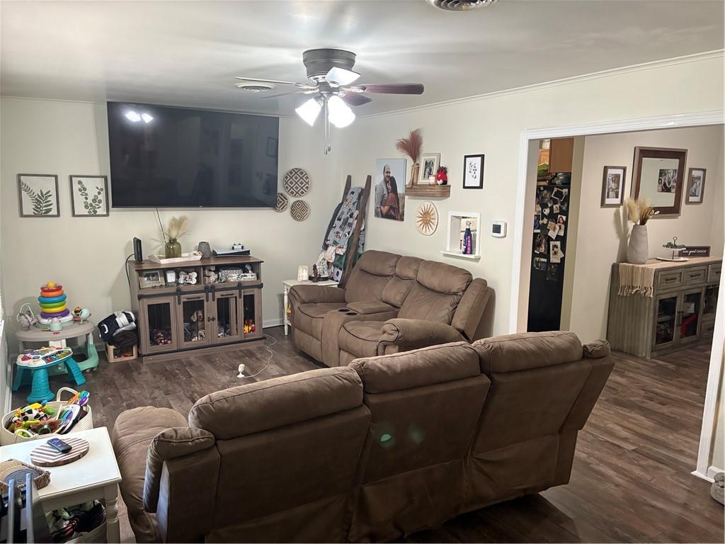 1209 Guthrie Circle