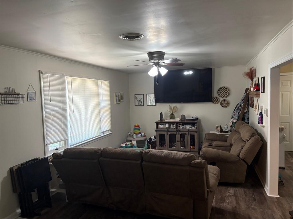 1209 Guthrie Circle