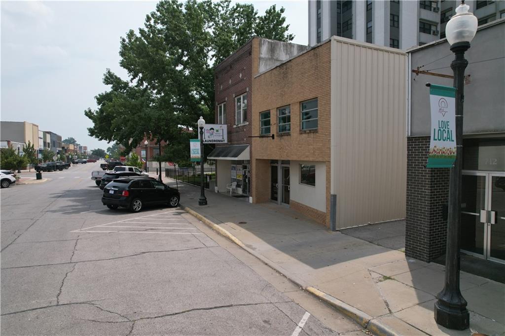 710 Commercial Street