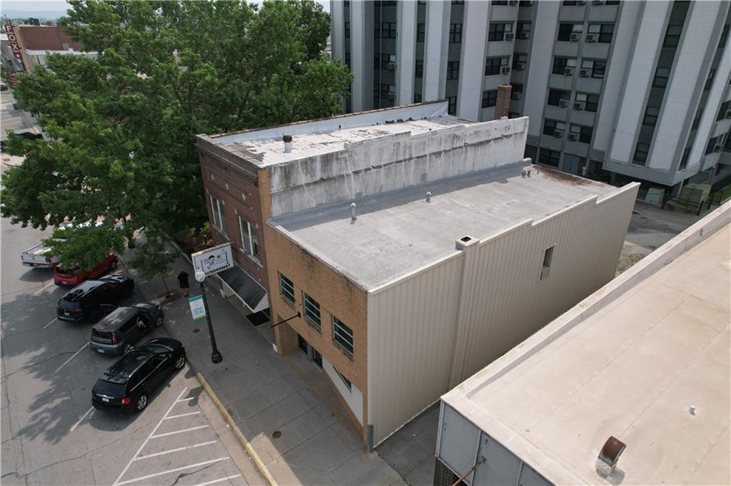 710 Commercial Street