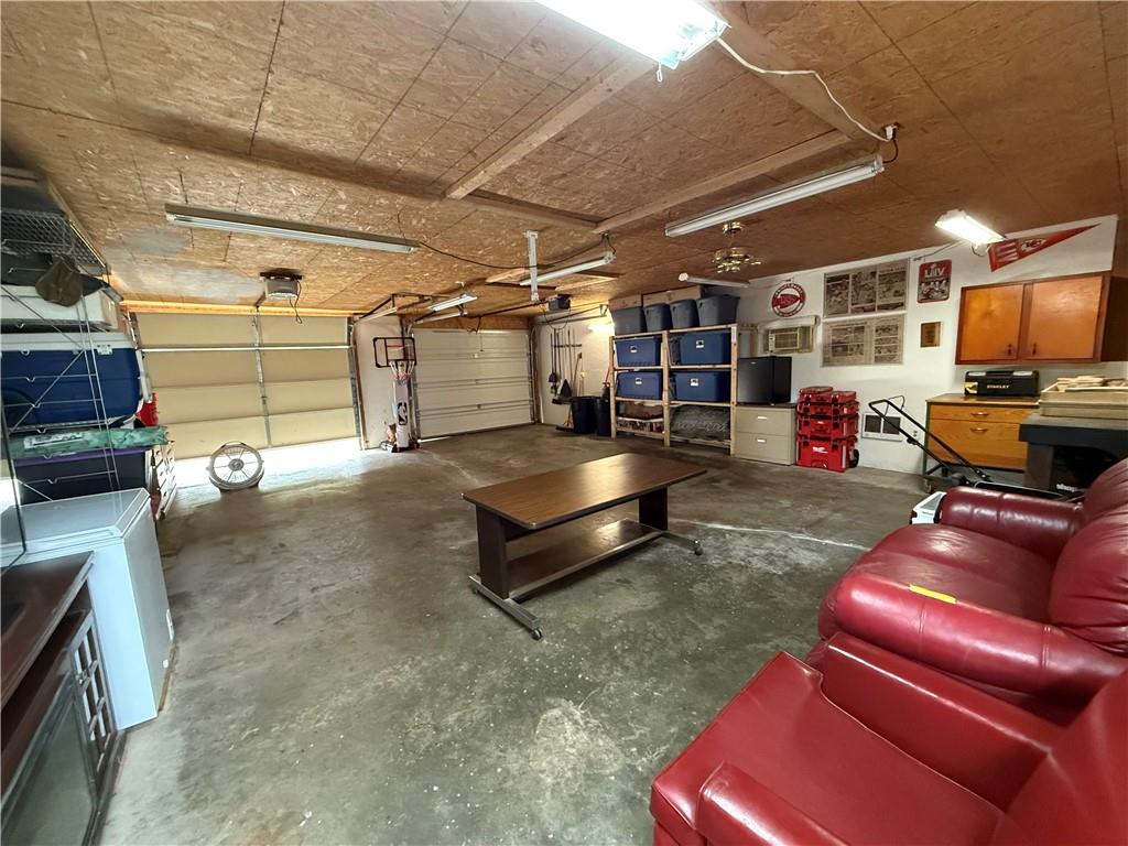 1612 Commercial Street