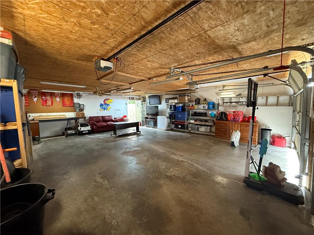 1612 Commercial Street