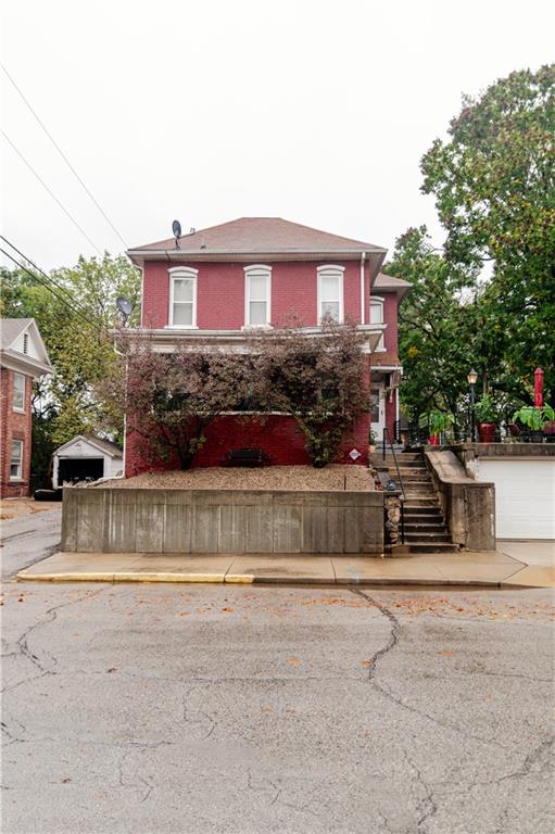 212 N 9th Street