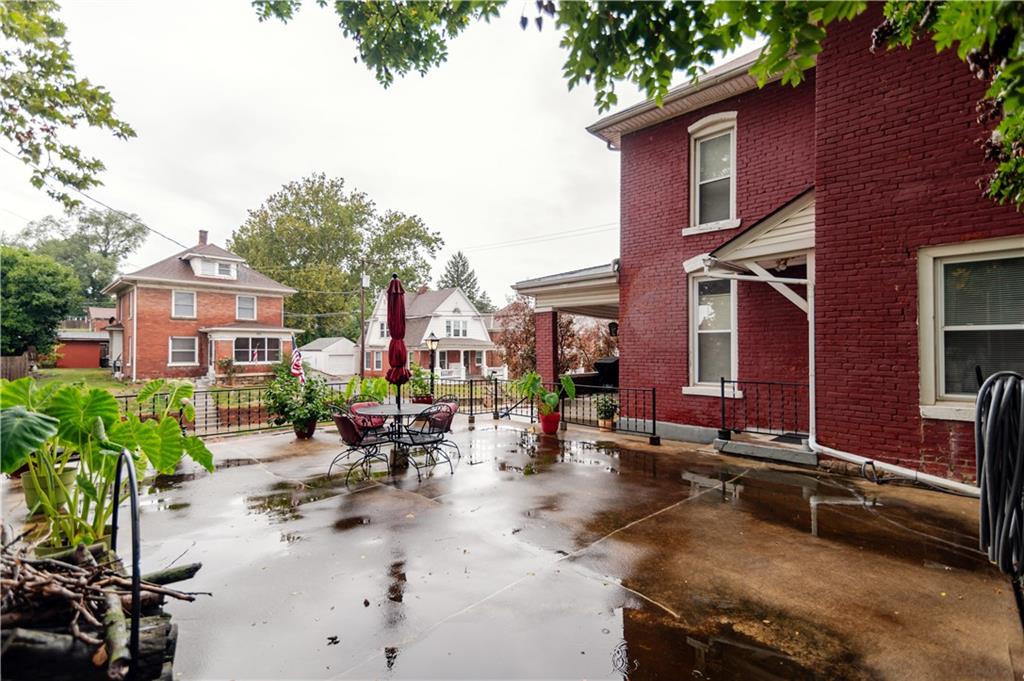 212 N 9th Street