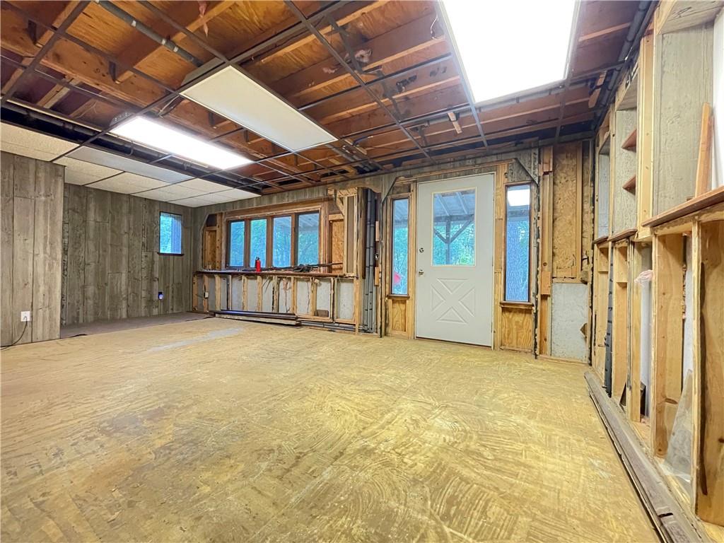 9127 US Highway 59 Highway