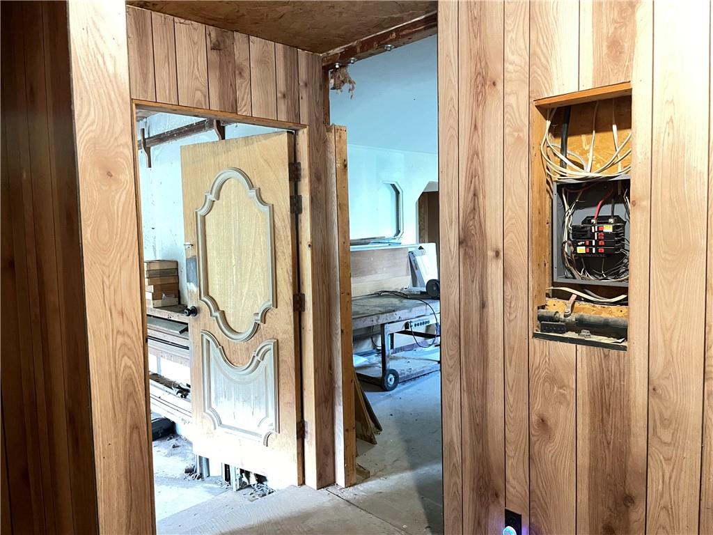 9127 US Highway 59 Highway