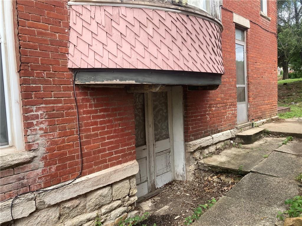 605 Atchison Street