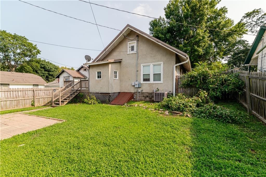 905 Parallel Street