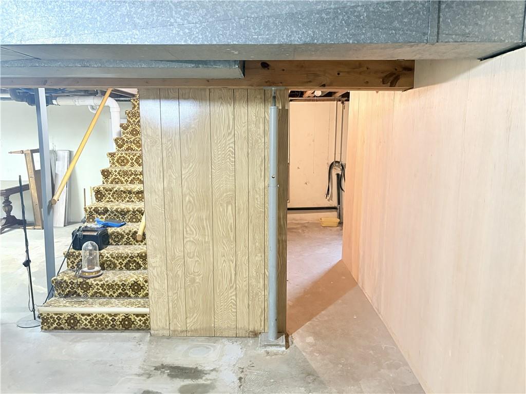433 S 8th Street