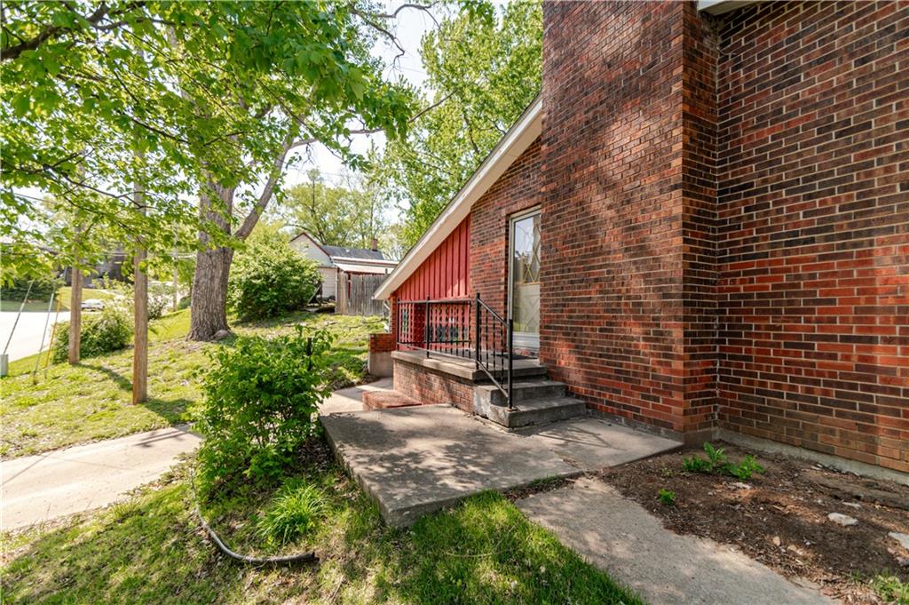 1219 Julia Street