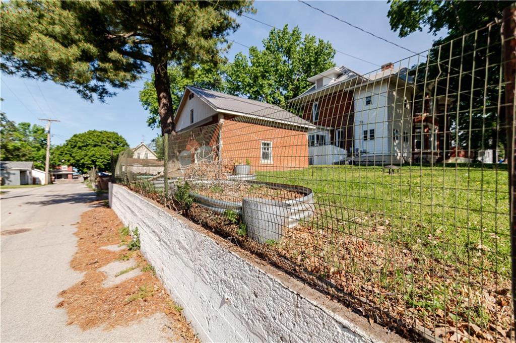 1120 Kansas Avenue