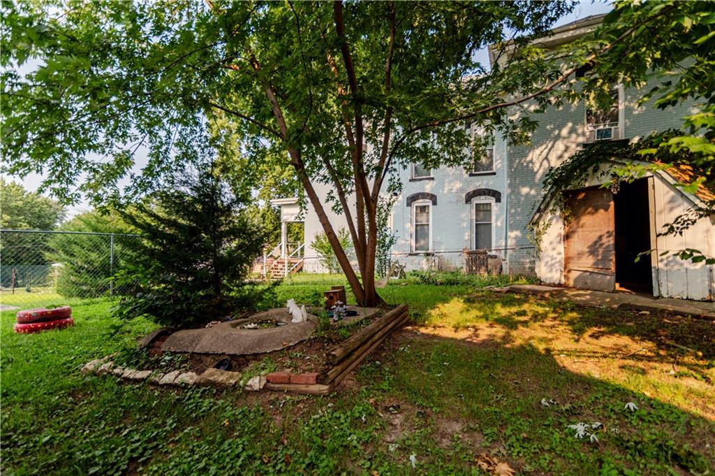 900 S 5th Street