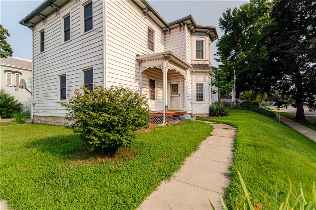 900 S 5th Street