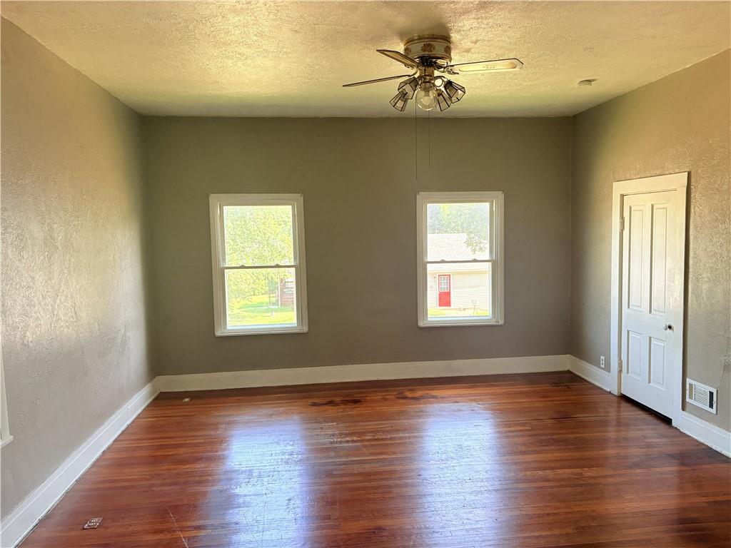 900 S 5th Street