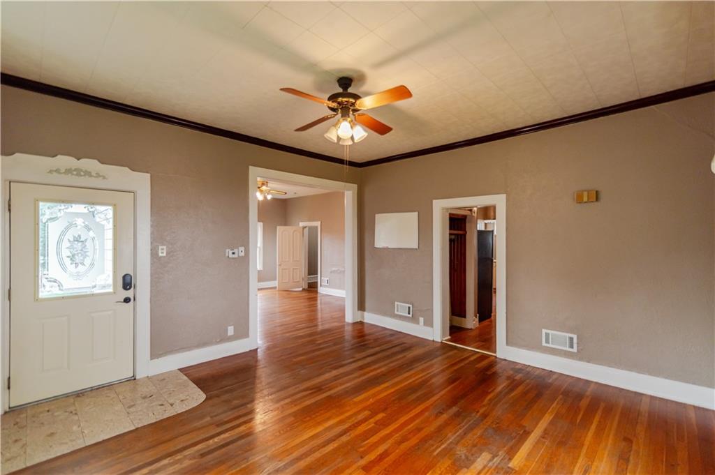 900 S 5th Street