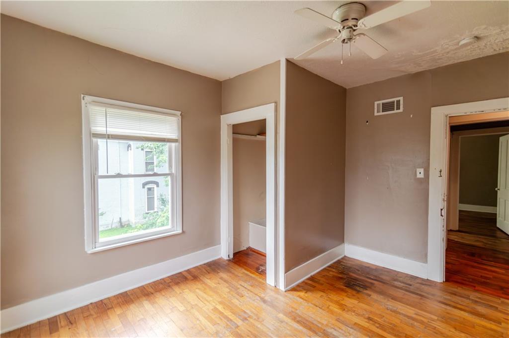 900 S 5th Street