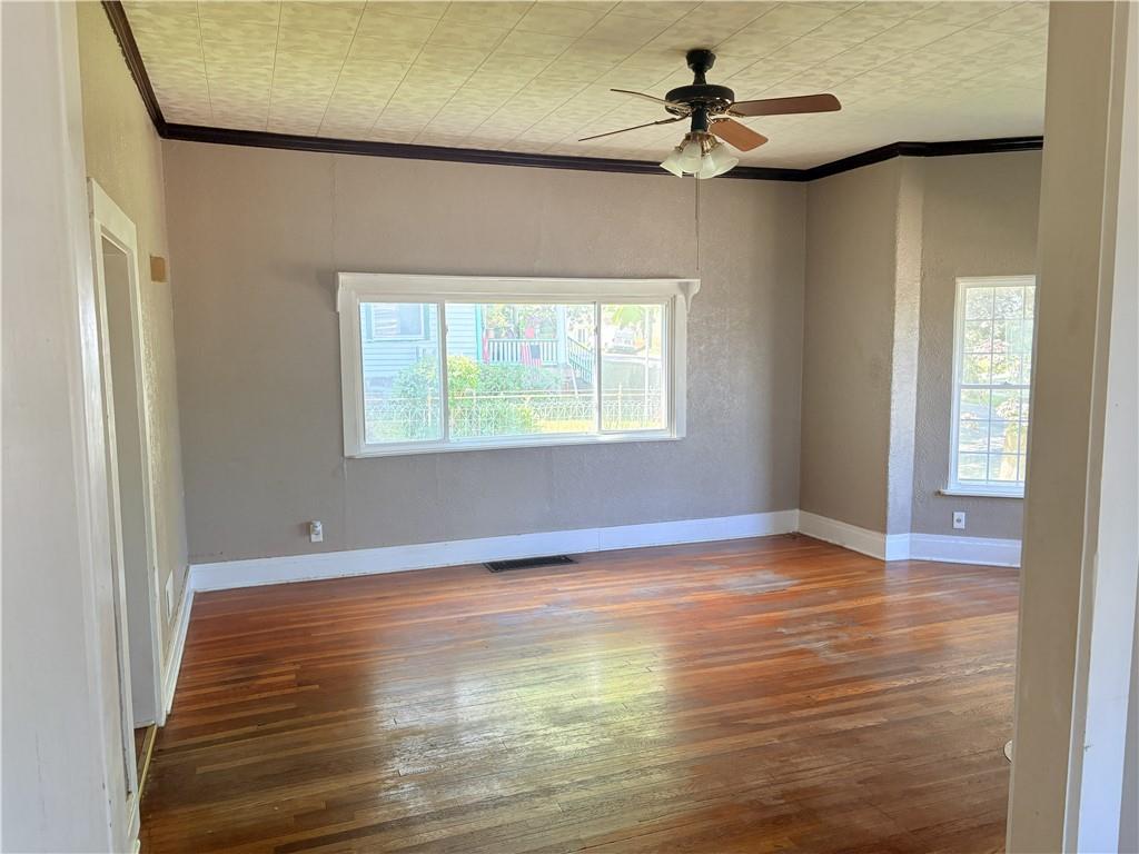900 S 5th Street