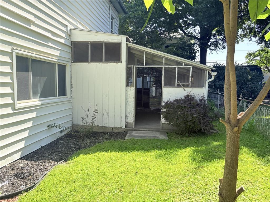 900 S 5th Street