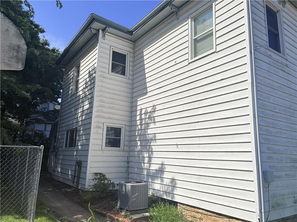 900 S 5th Street