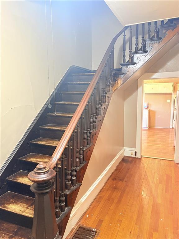 900 S 5th Street