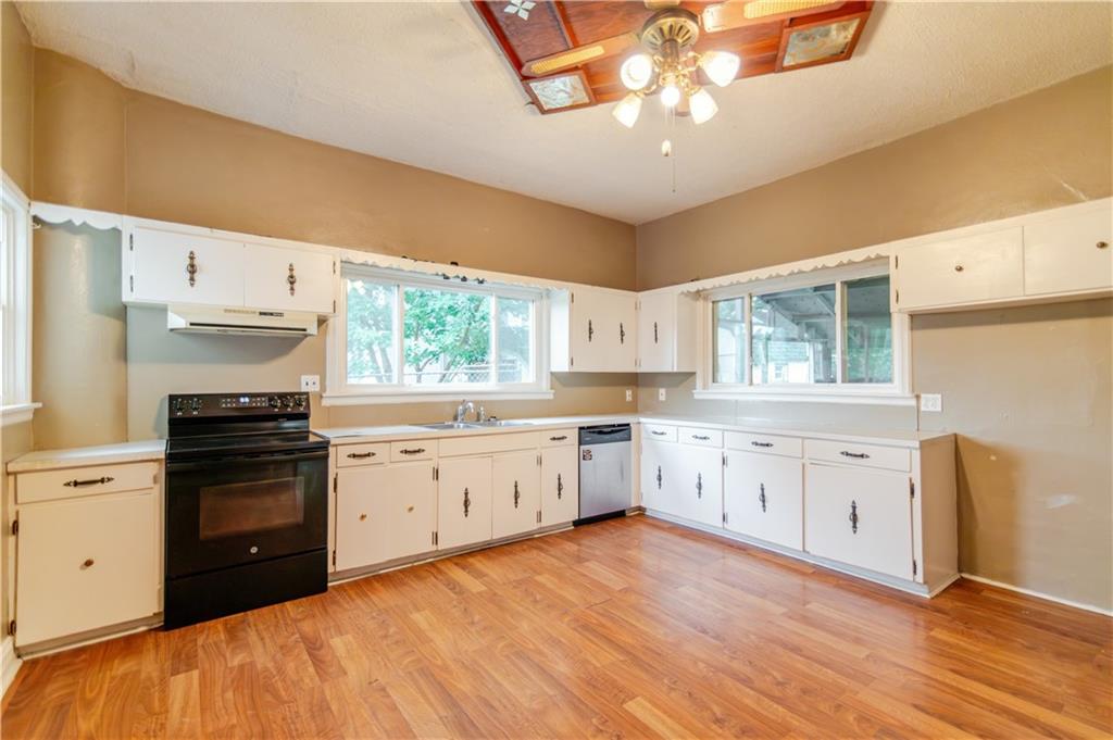 900 S 5th Street