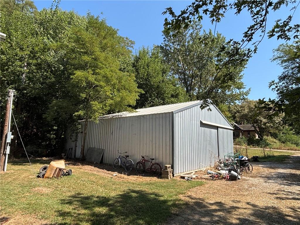 147 Monument Road