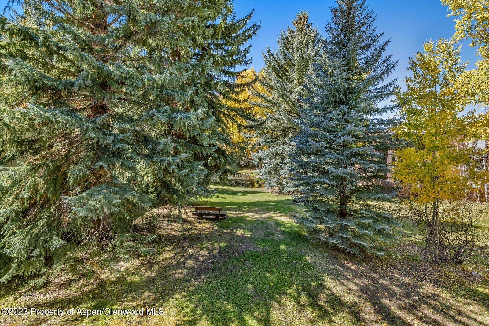 601 S West End Street, 7
