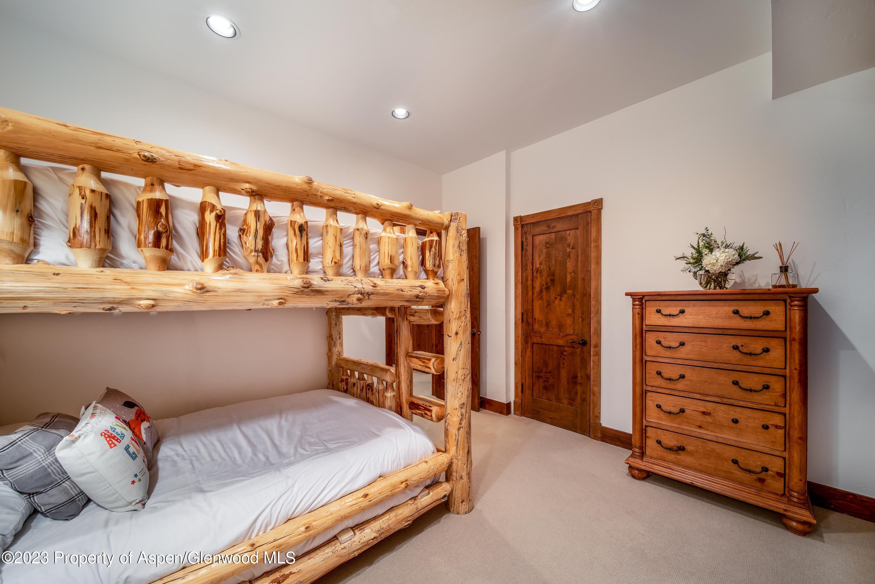 503 W Main Street, B101