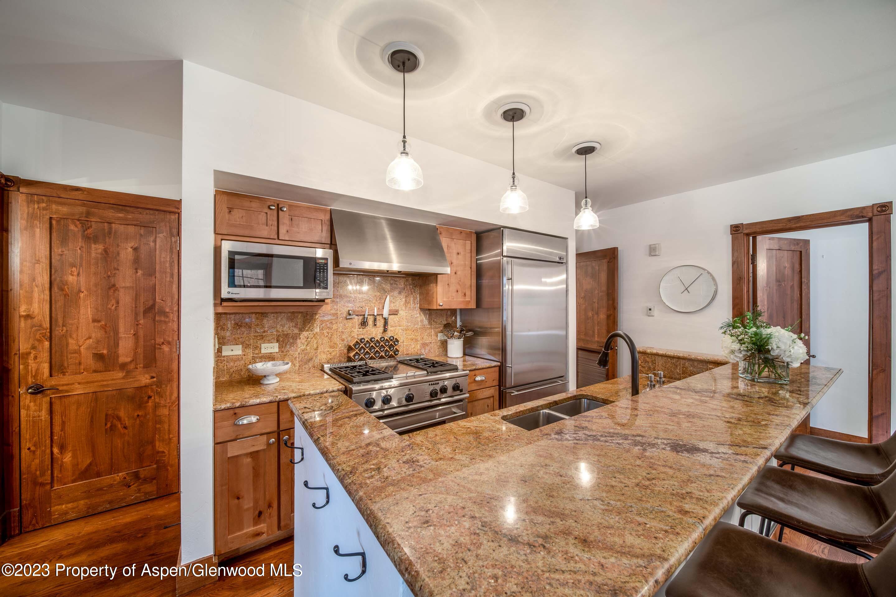 503 W Main Street, B101