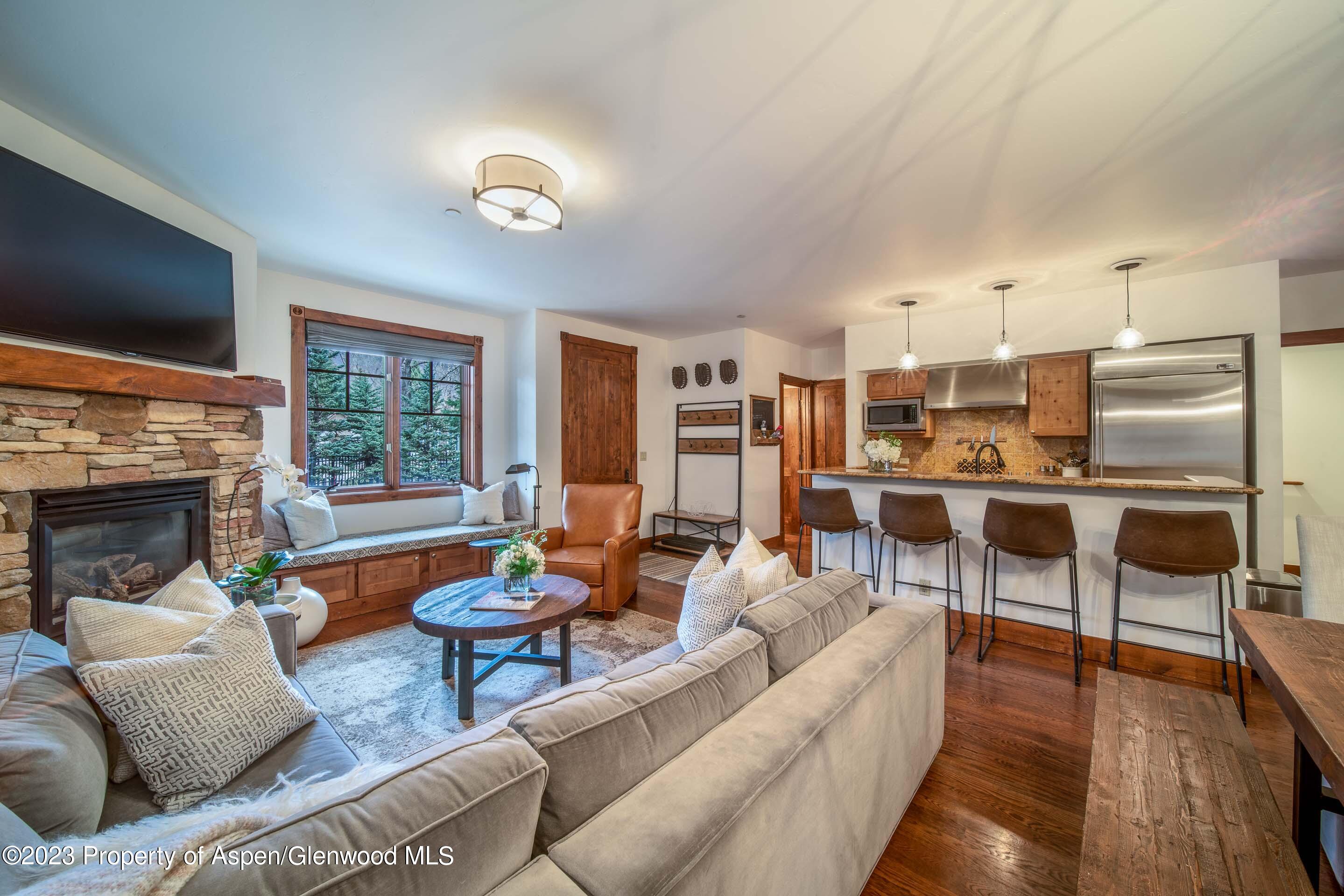 503 W Main Street, B101