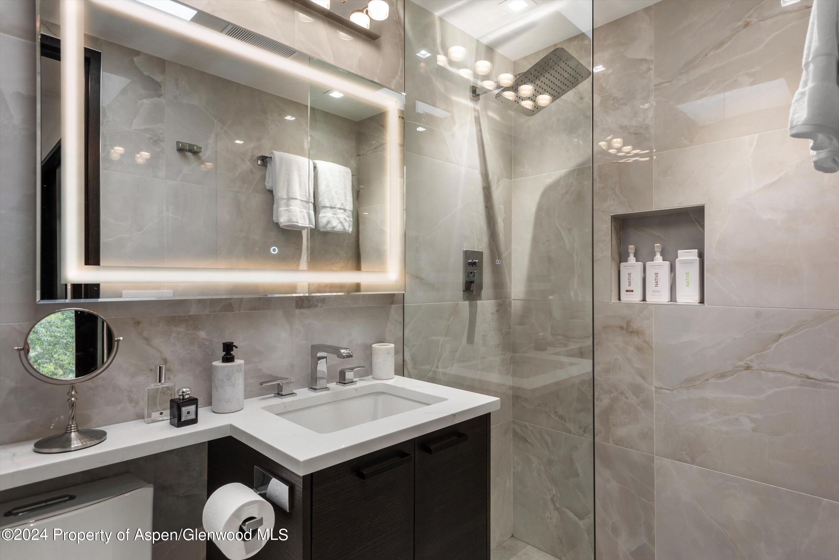 100 E Dean Street, 3A